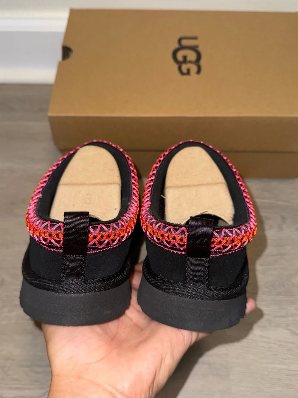 New Ugg Kids Tazz Slipper Black